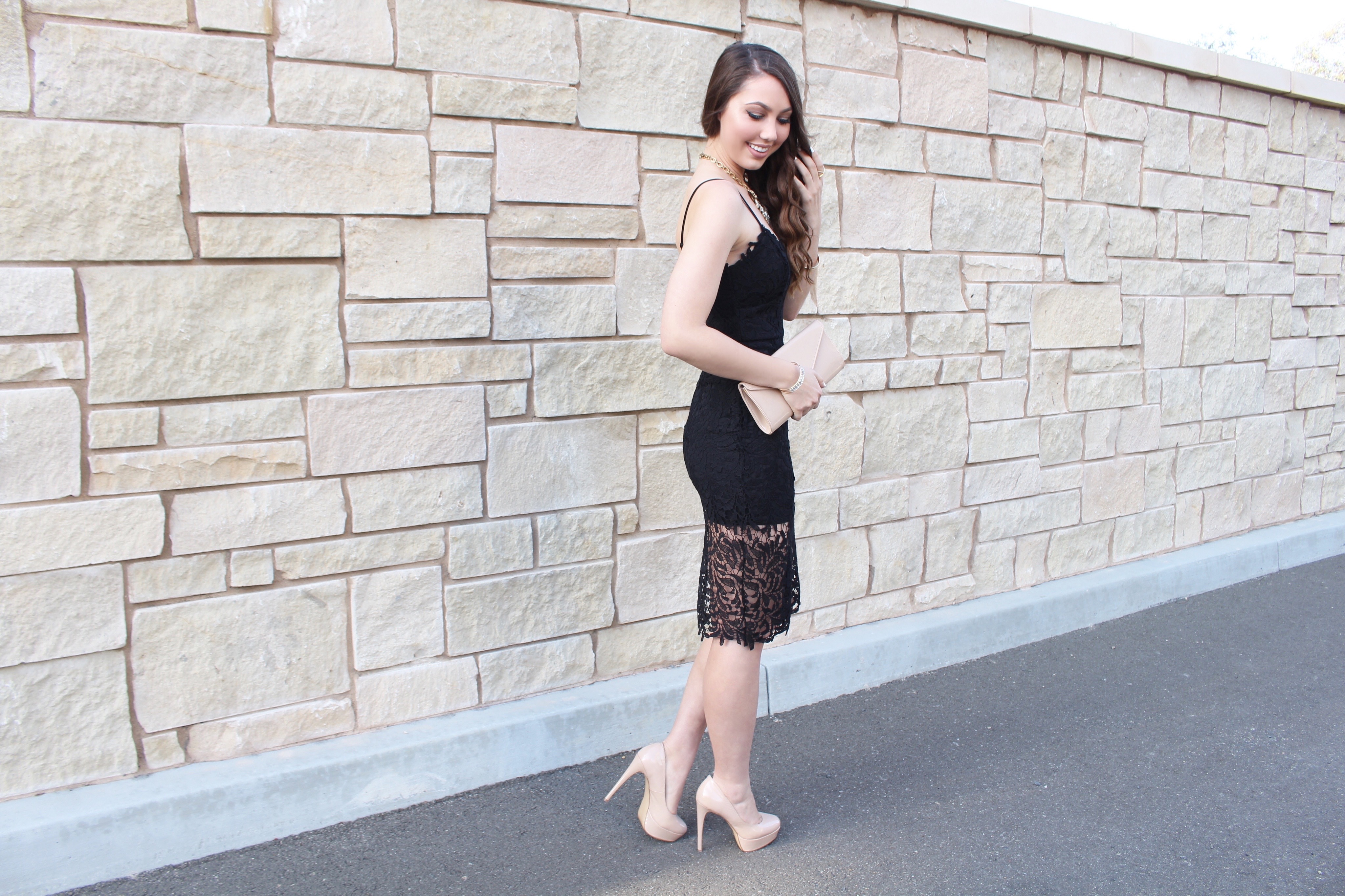 little black lace dress