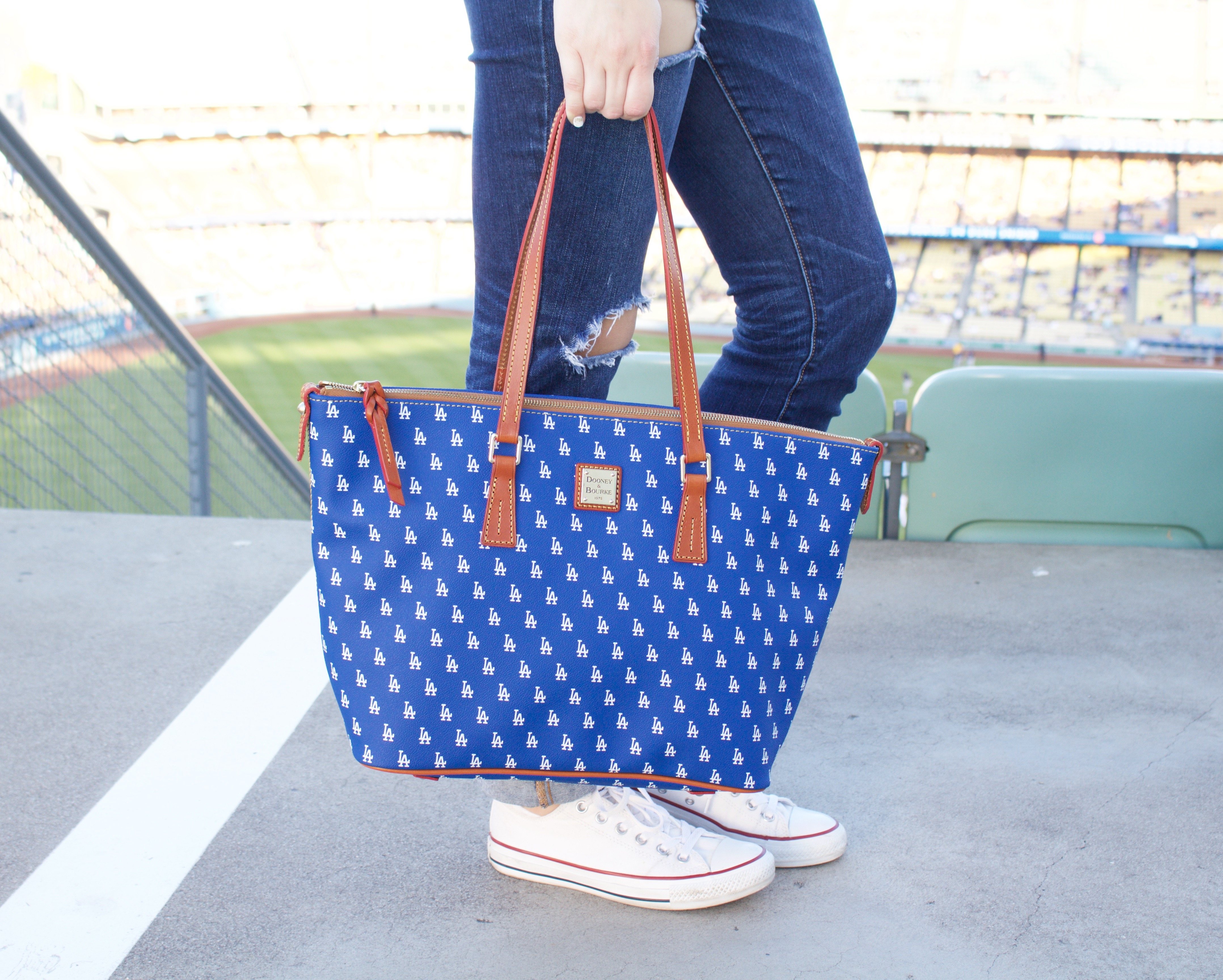 Dooney & Bourke Los Angeles Dodgers Large Zip Tote Bag