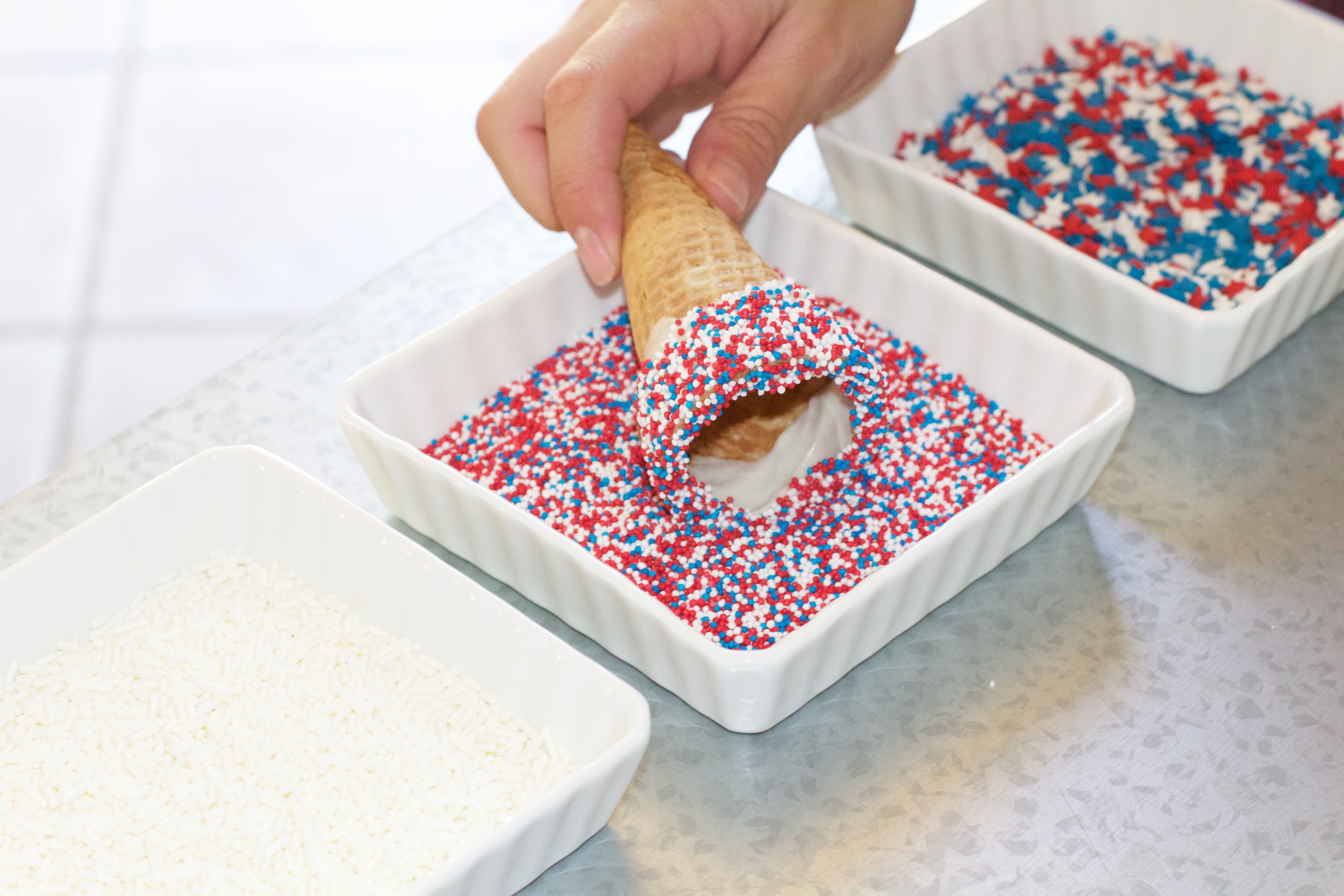 4th of july treat - ice cream cones