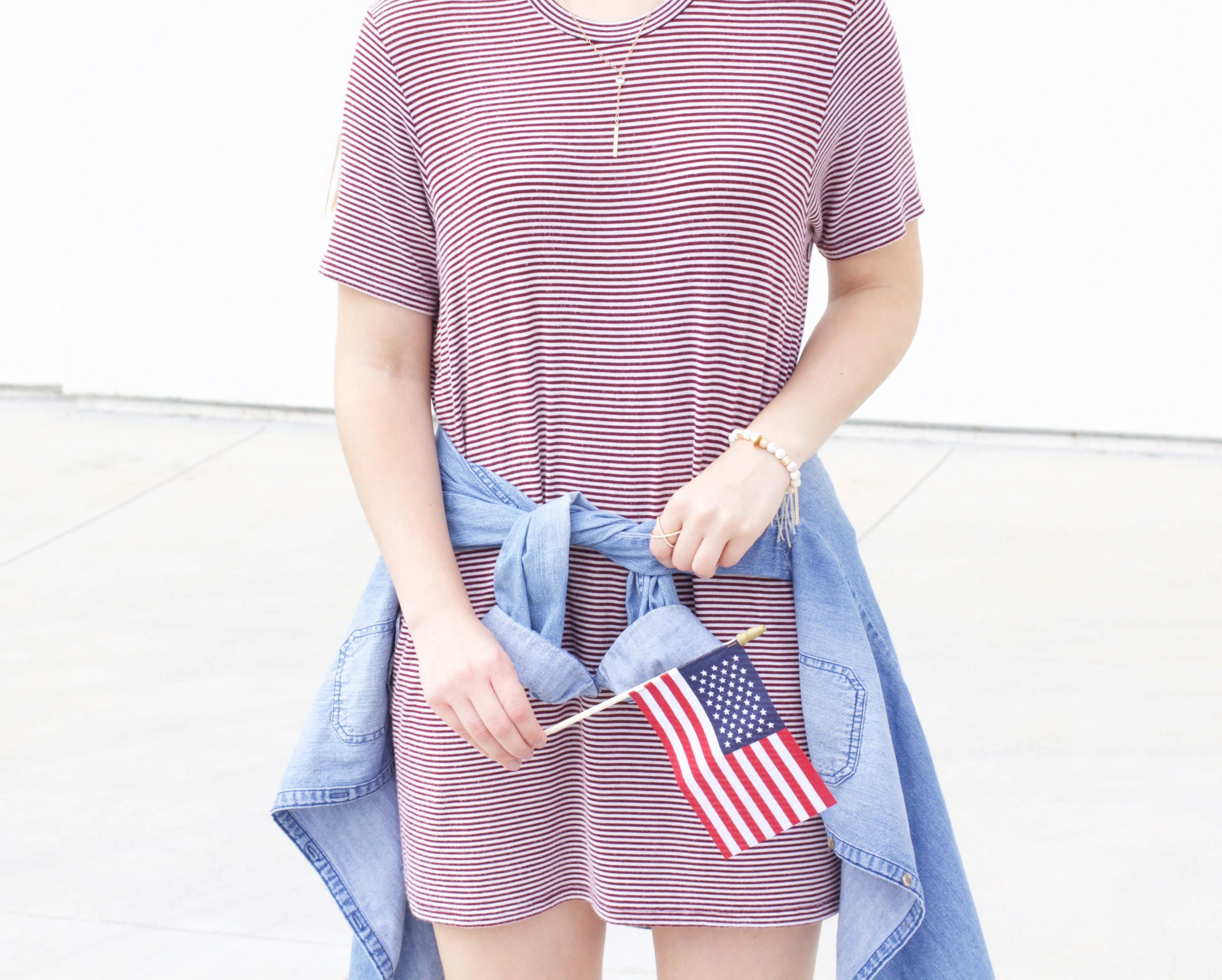 4th of July Outfit - t-shirt dress + chambray