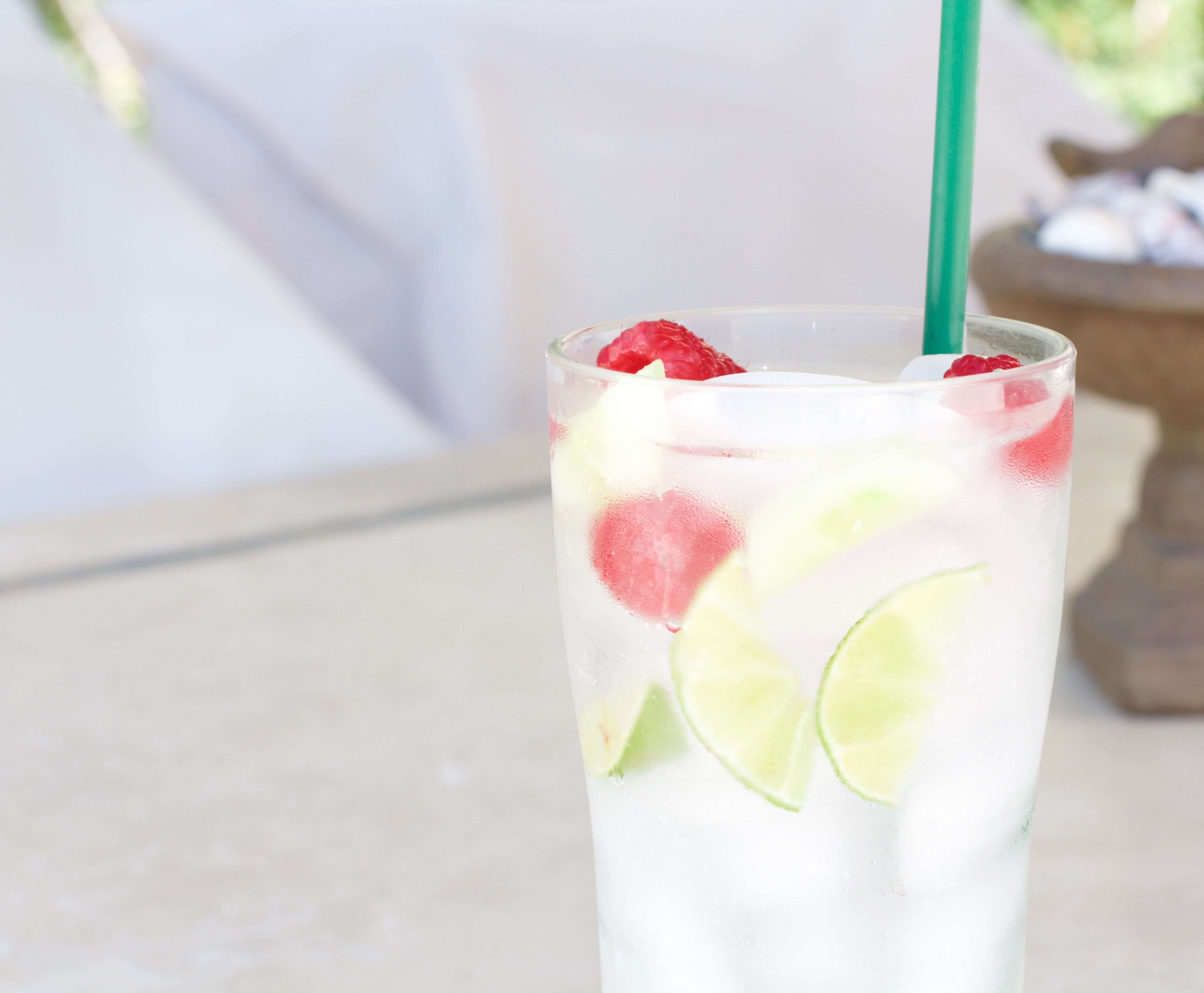 refreshing naturally flavored water recipe - My Styled Life