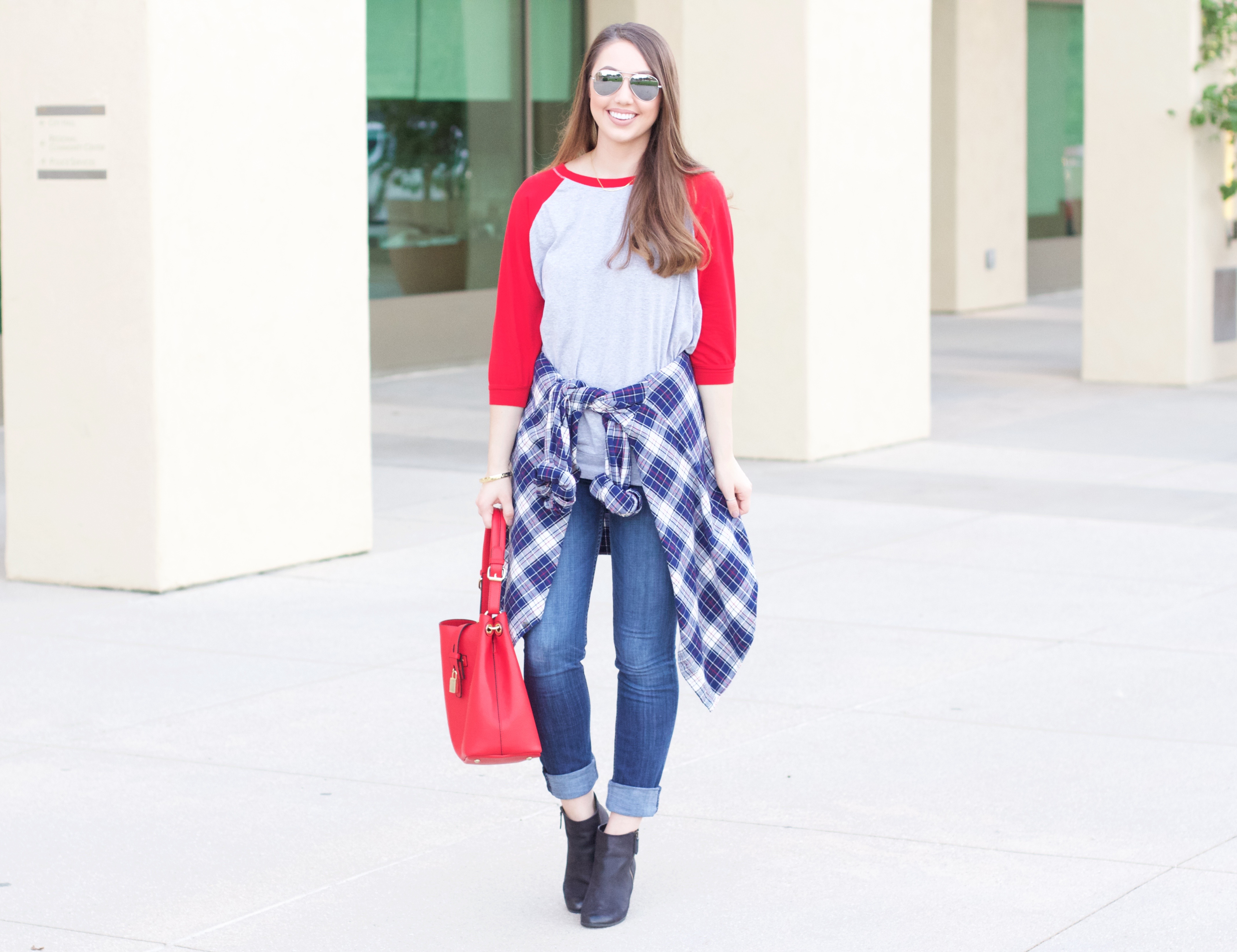 how to style a baseball tee