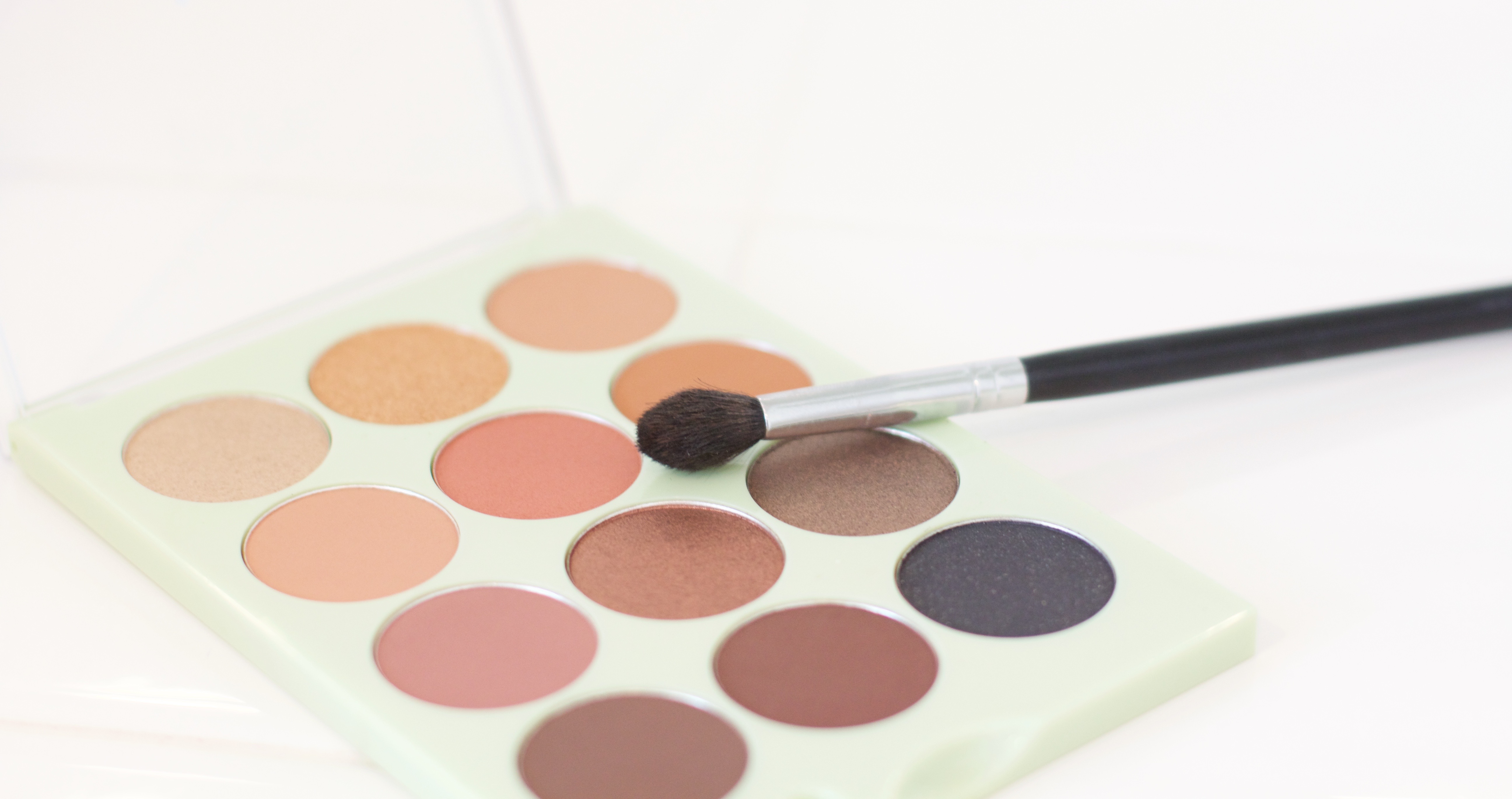 Pixi + ItsJudyTime Eye Shadow Palette Review It's Eye Time!