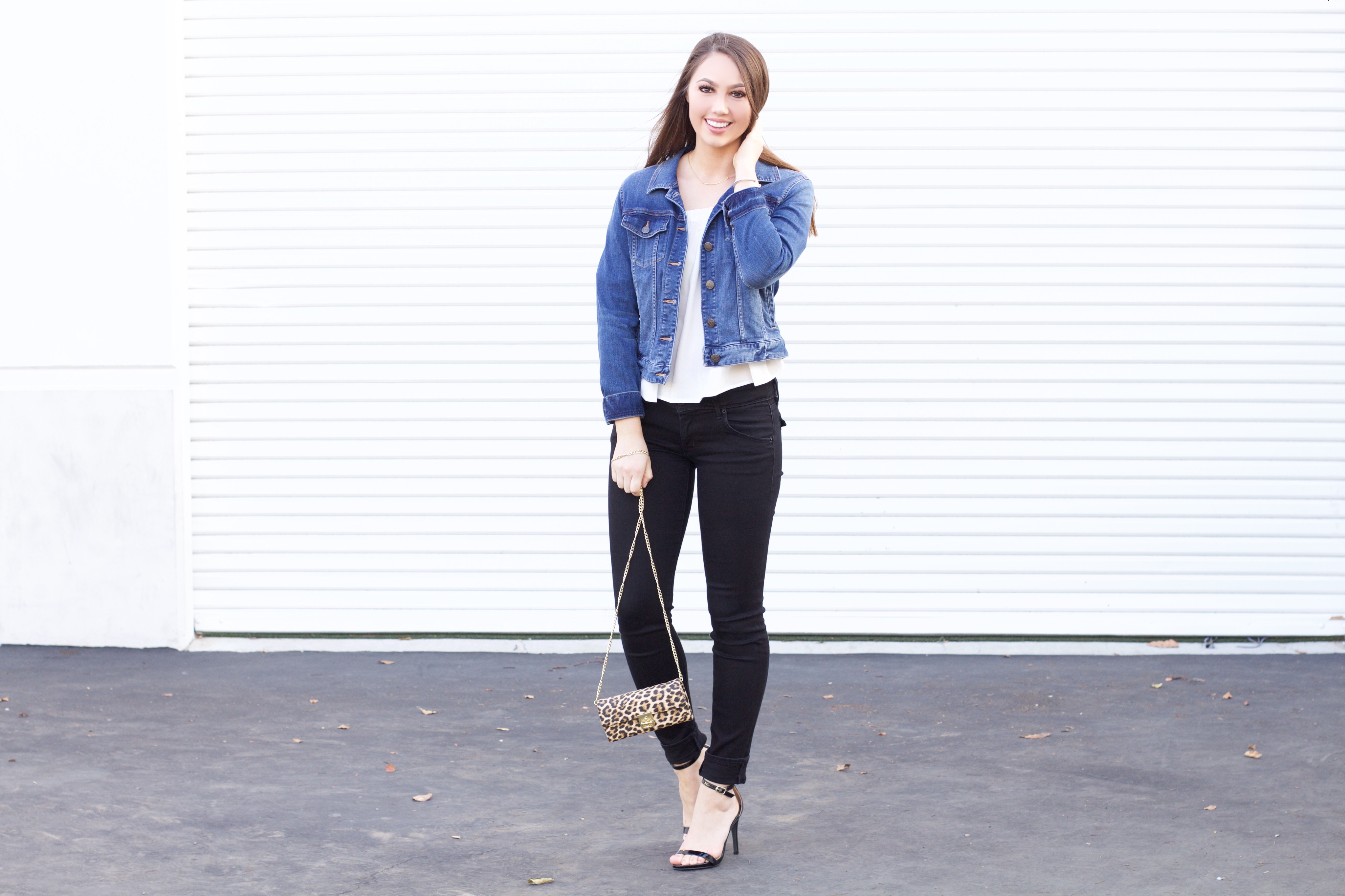 how to wear a denim jacket with jeans