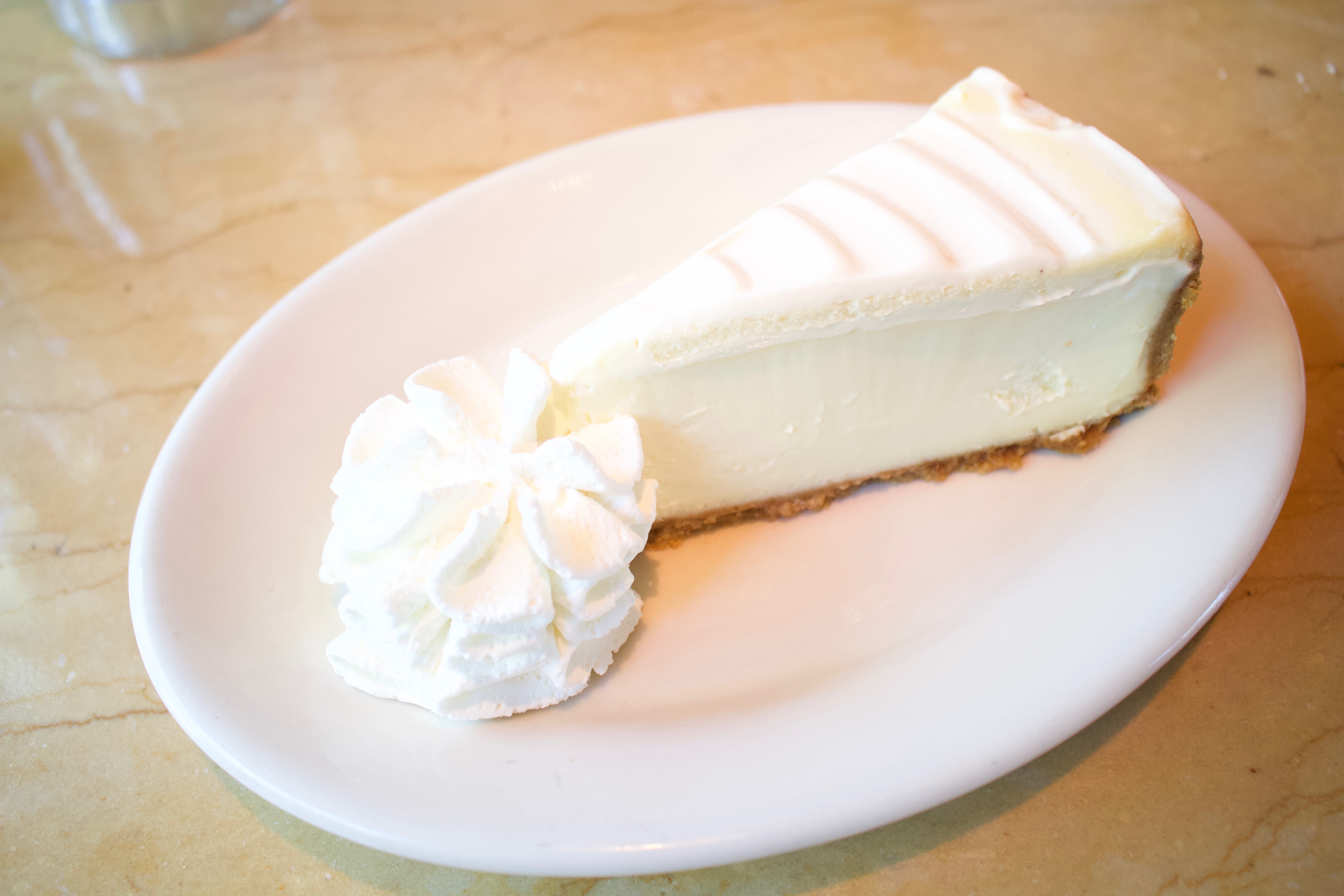 cheesecake factory near brea mall