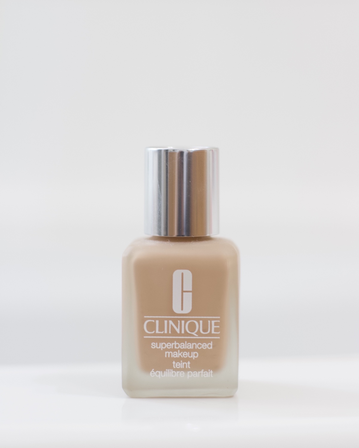 Clinique deals superbalanced foundation