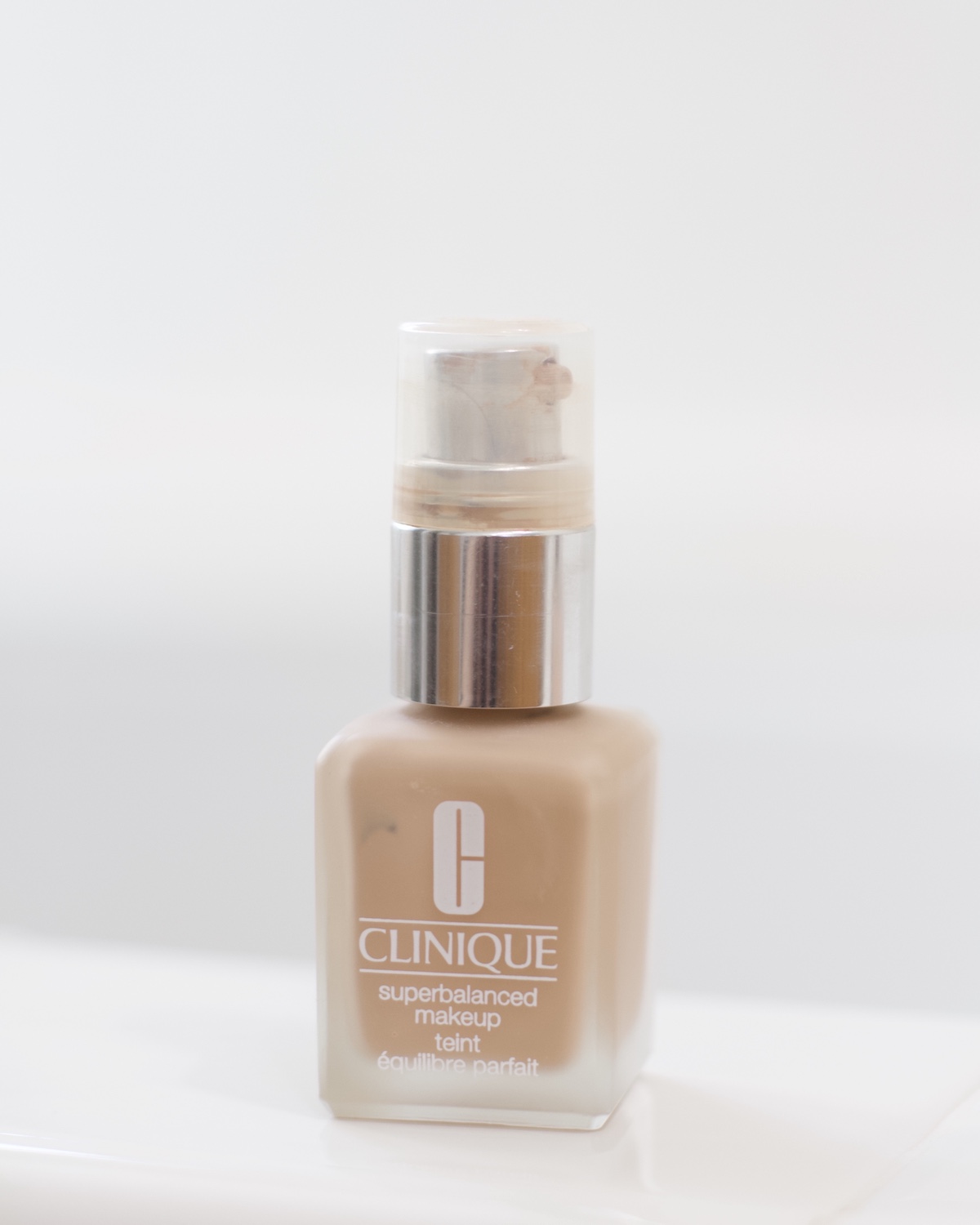 clinique superbalanced makeup foundation review