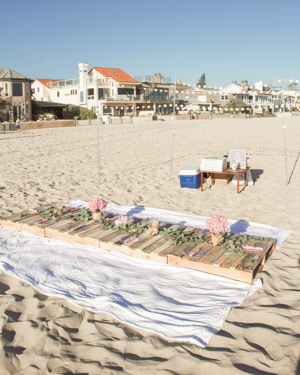 how to plan a birthday beach dinner party