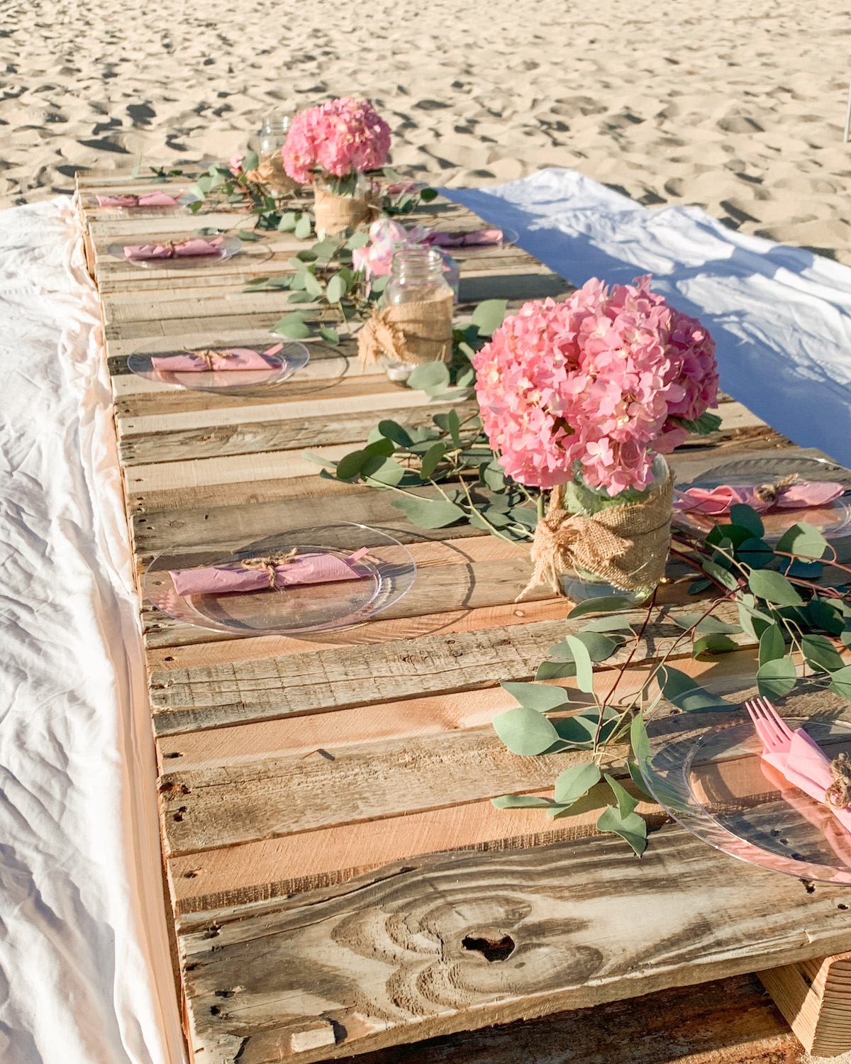 wood pallet table party